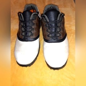 Mens size 11W, FootJoy Golf shoes